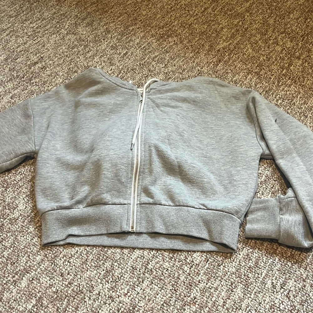 Grey cropped hoodie